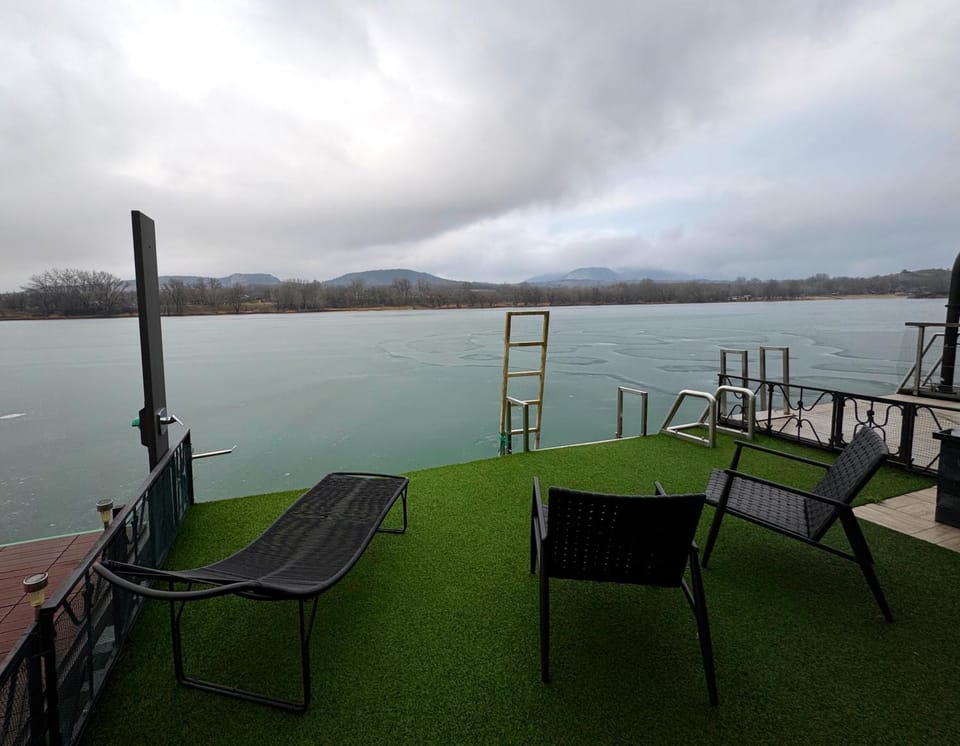 Lake view, Mountain view