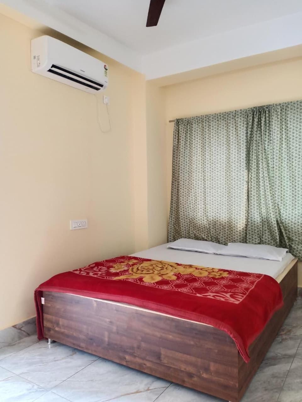 Bed, Bedroom, air conditioner