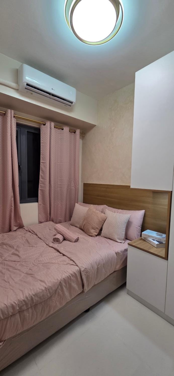 The Shore 3 Chic Suite Apartment in Pasay
