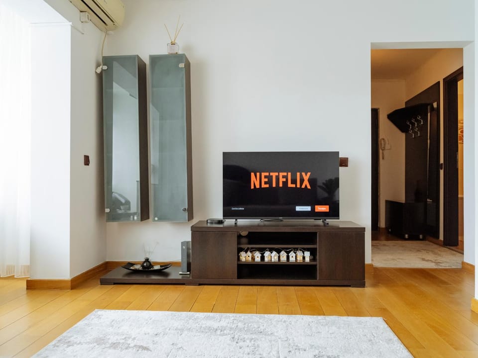 Communal lounge/ TV room, TV and multimedia