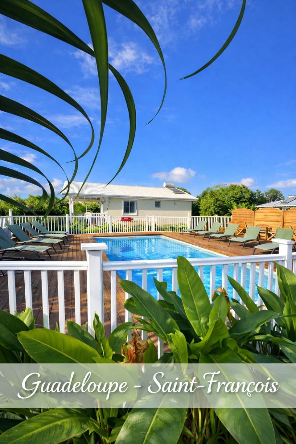 Property building, Swimming pool, Breakfast