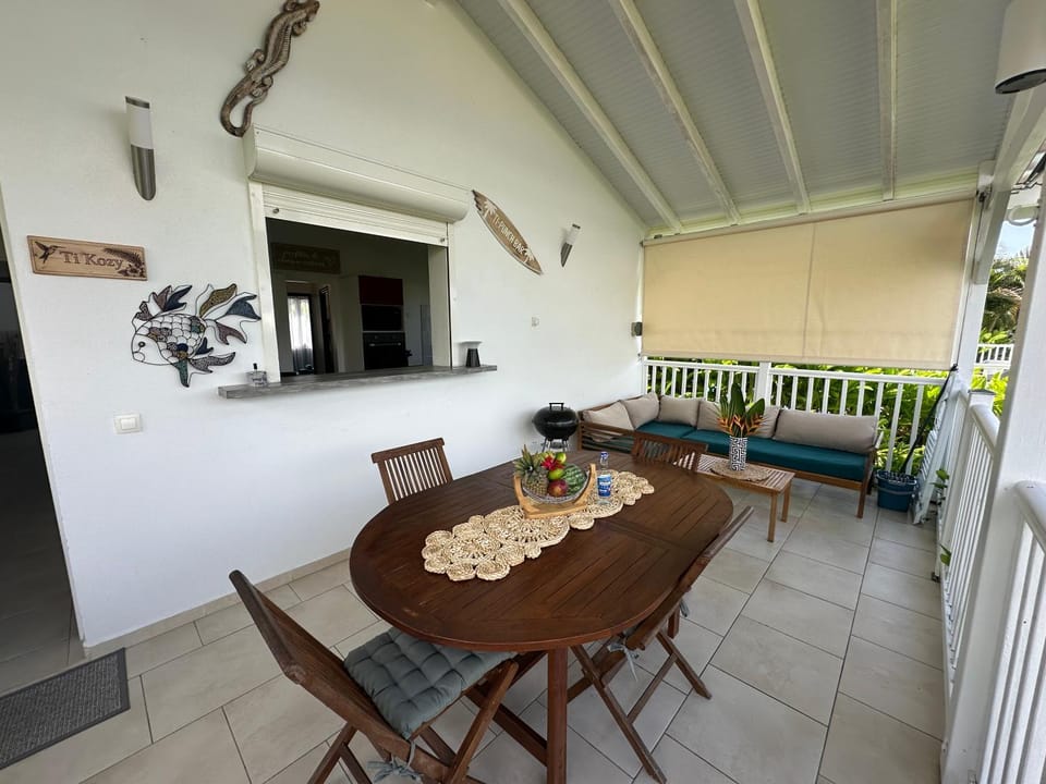 Property building, Patio