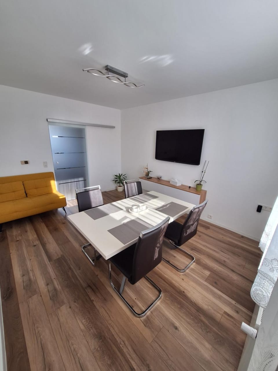 Modernes 3-Zimmer-Apartment mit Top-Anbindung in Wuppertal Apartment in Wuppertal