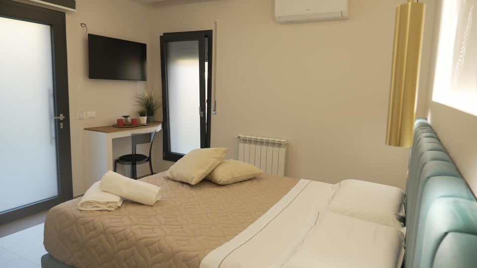 Kleos Luxury Rooms Bed and Breakfast in Porto Empedocle