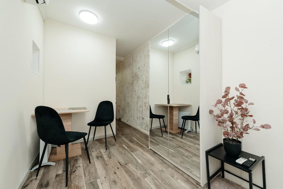 Photo of the whole room, Dining area, wardrobe, air conditioner
