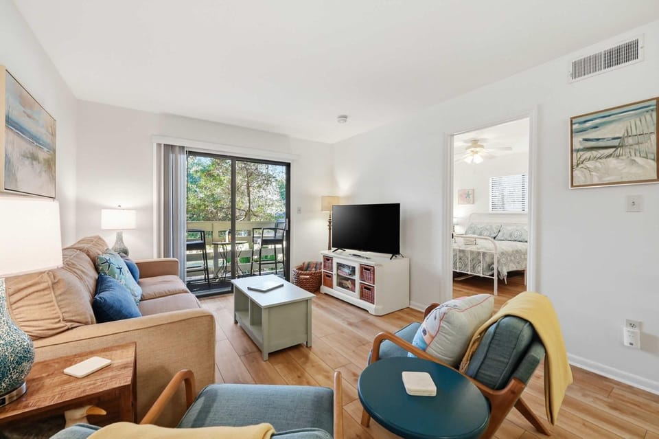 Newly Remodeled Fiddlers Cove Retreat - 2BR 2BA House in Hilton Head Island