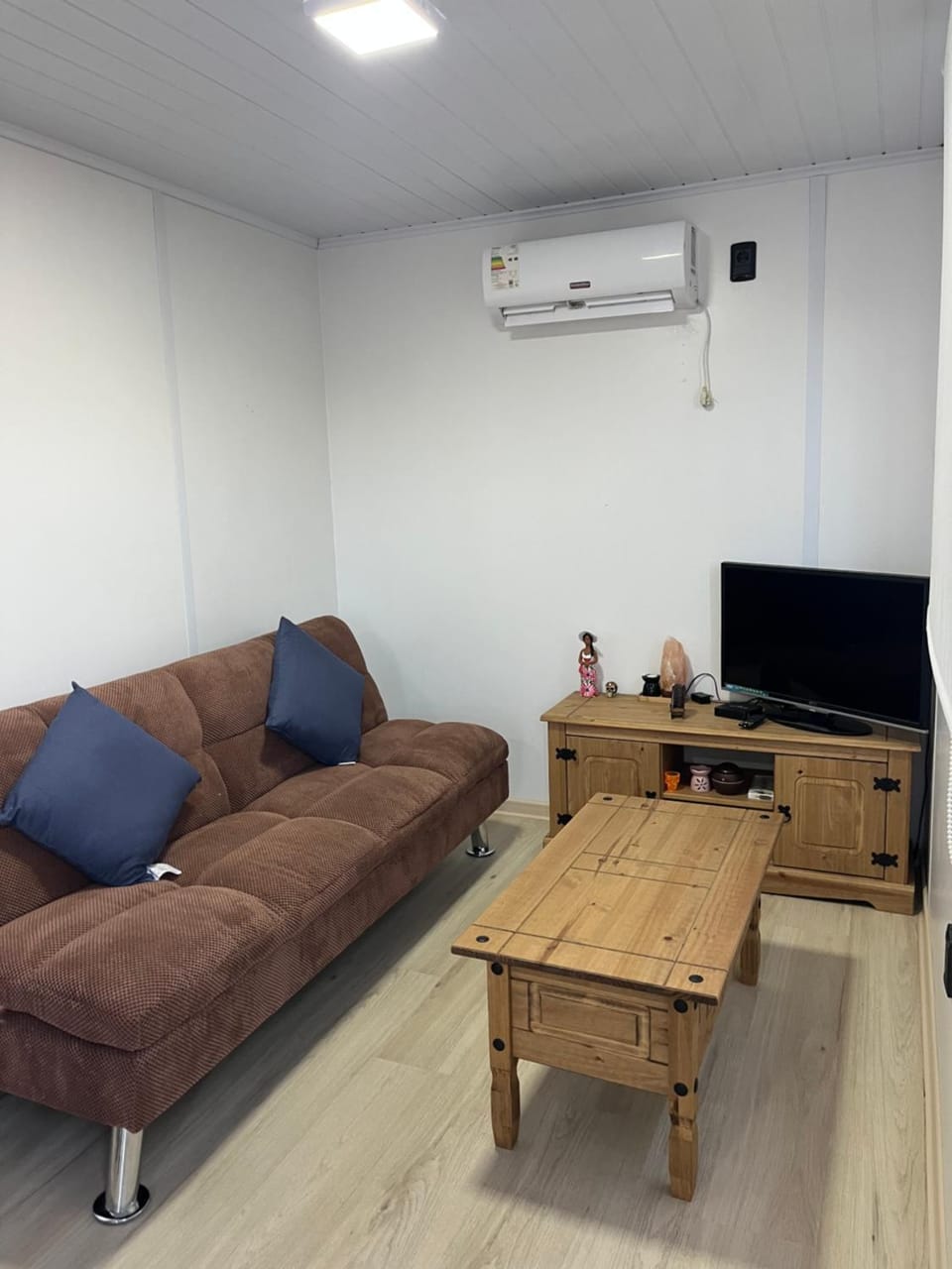 Vivienda contenedor en el balneario Buenos Aires Apartment in Maldonado Department, Uruguay