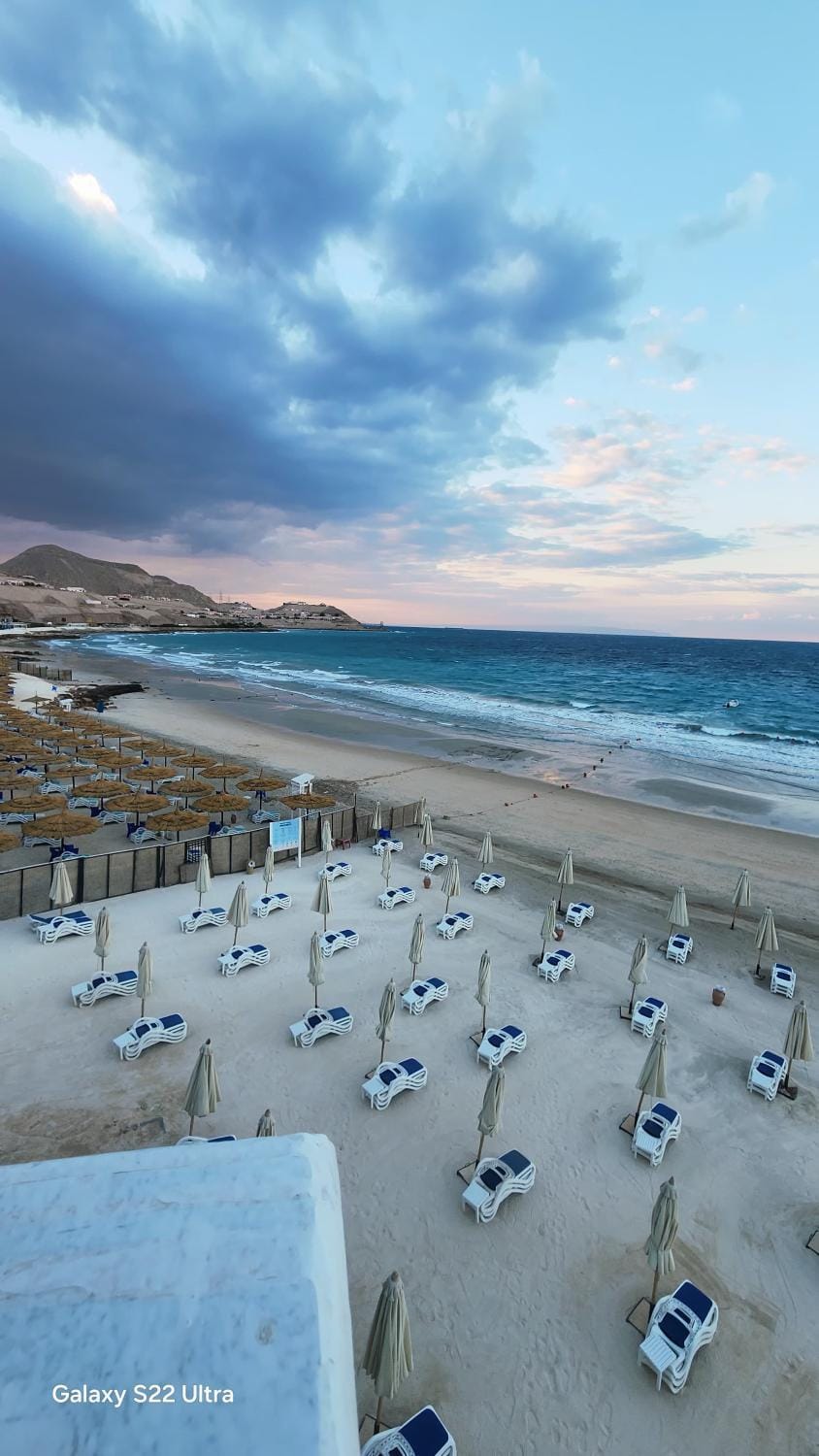 Day, Natural landscape, Beach, Mountain view, Sea view, Sunrise, Sunset, sunbed