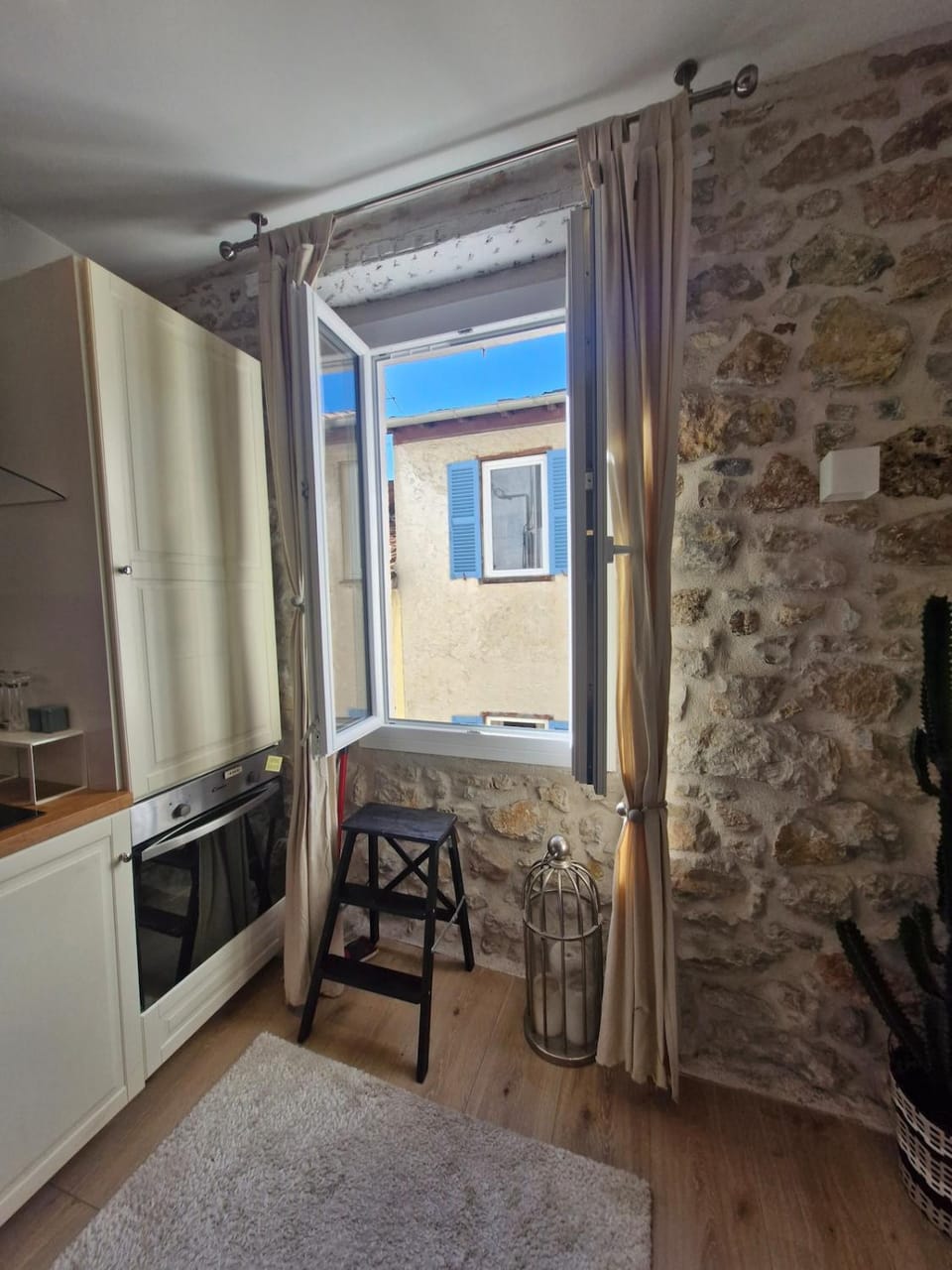View (from property/room), Kitchen or kitchenette