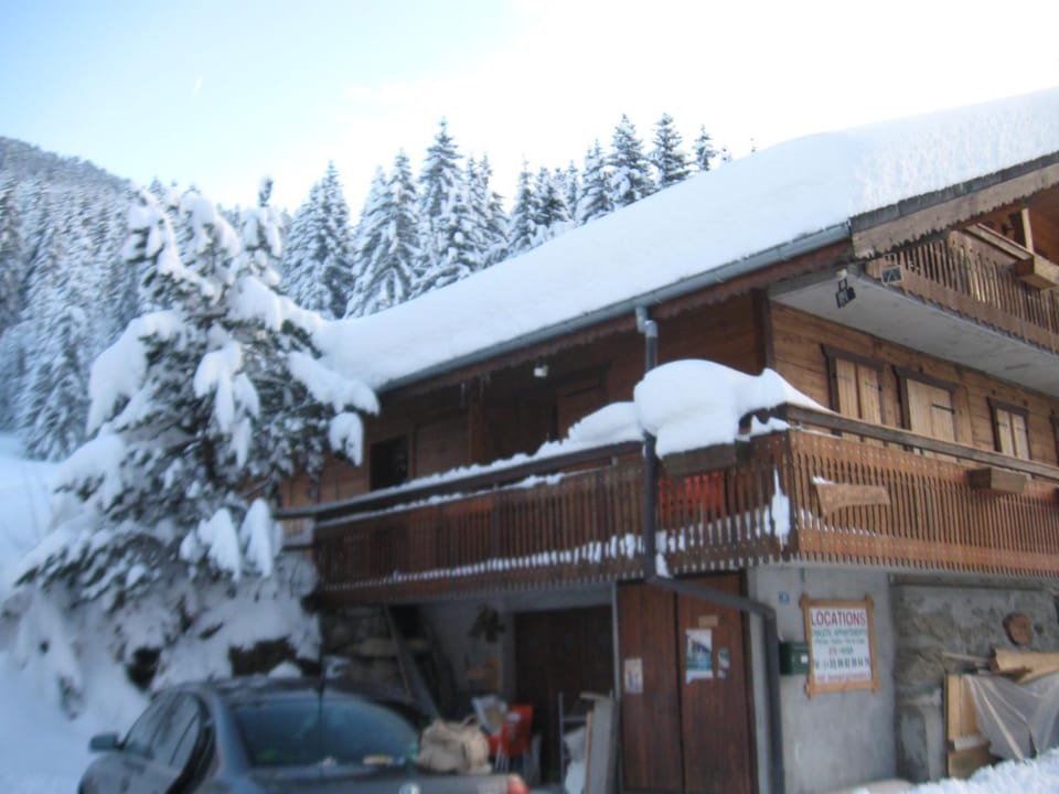 CHALET LE CLOS DU LINGA appartement B Apartment in Châtel