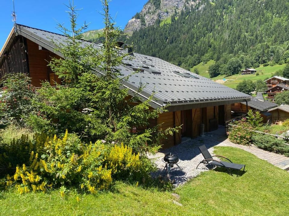 CHALET LE CLOS DU LINGA appartement B Apartment in Châtel