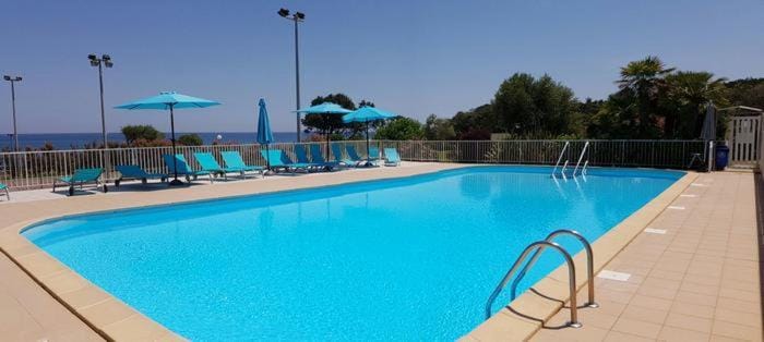 Studio piscine et plage Apartment in Corsica