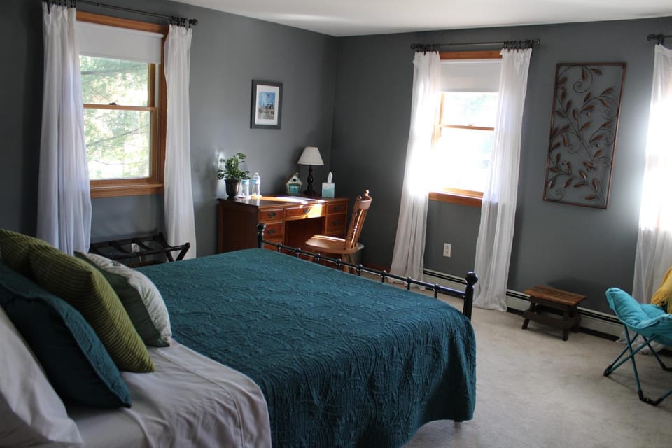 Bed, Bedroom