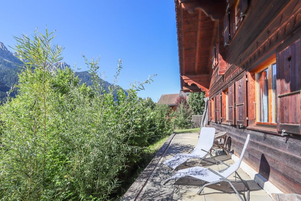 Property building, Patio, Garden view, Mountain view