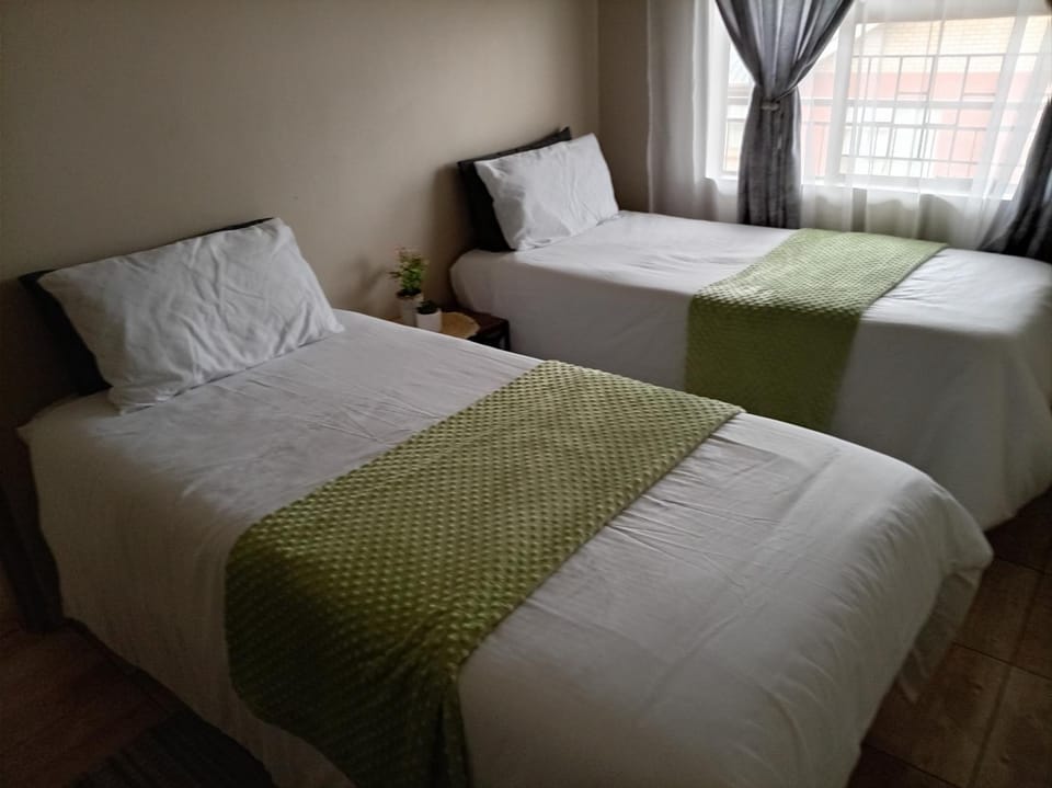 Modern Style Apartment in Capital Park Apartment in Pretoria