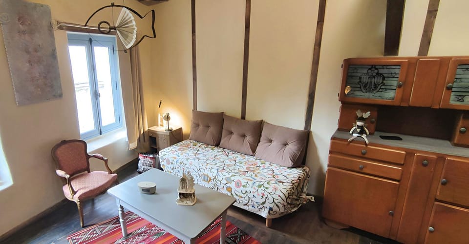 Living room, Decorative detail, Seating area