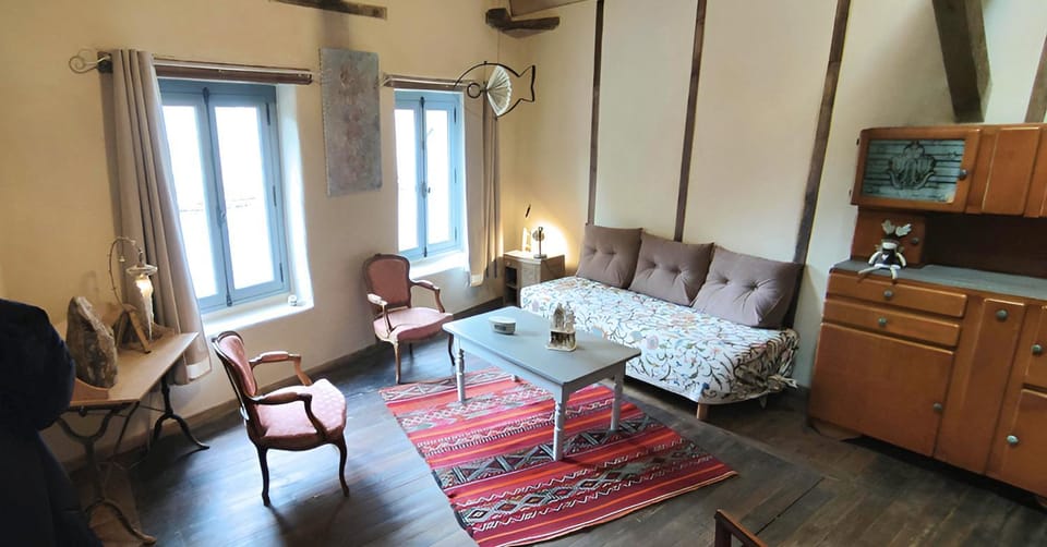 Living room, Decorative detail, Seating area