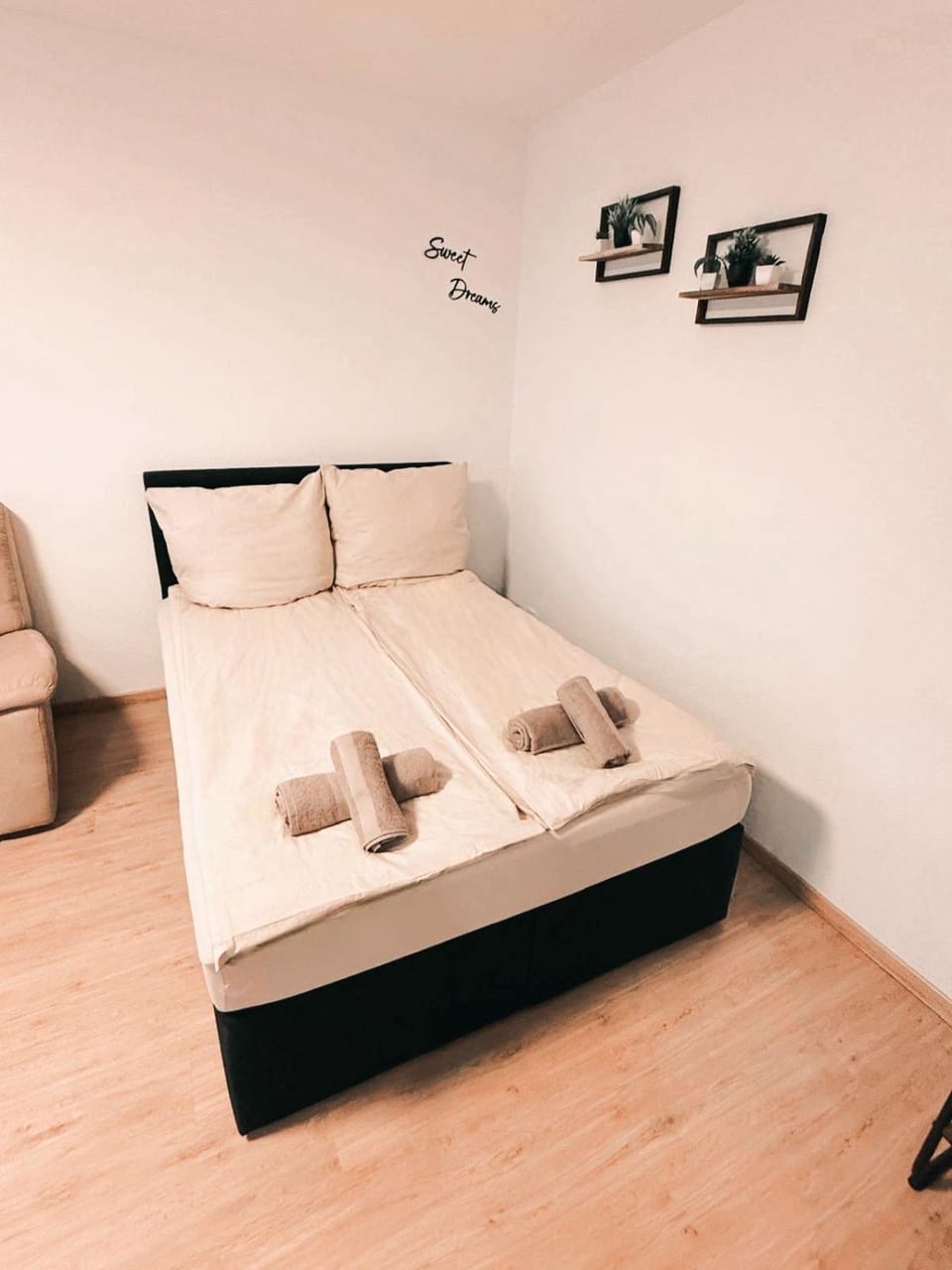 Ferienwohnung - gemütliches Heim Li-Apartments Apartment in Pforzheim