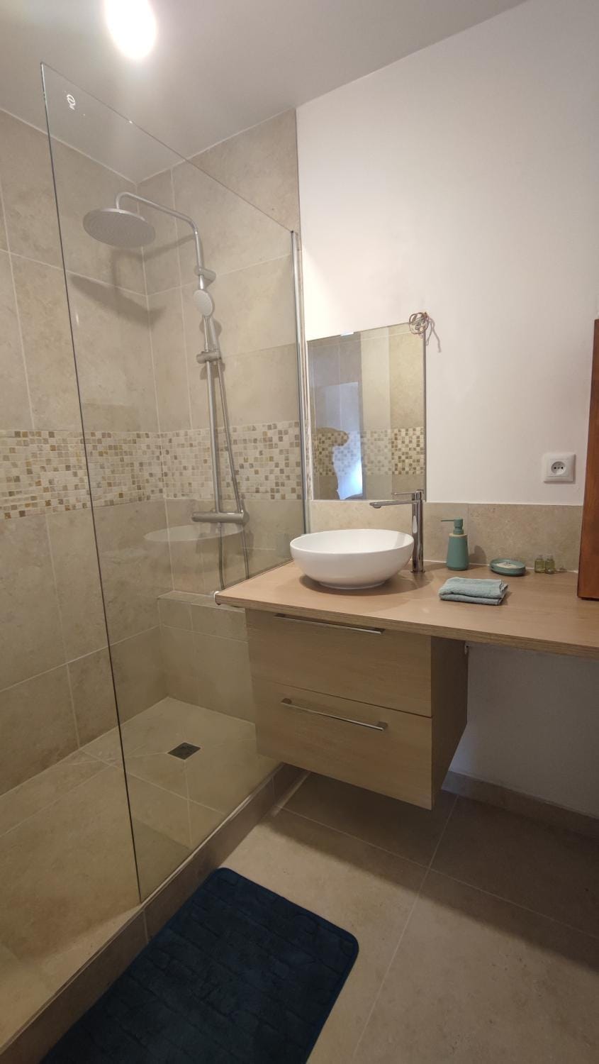 Charming Bagneux Nest Apartment in Île-de-France