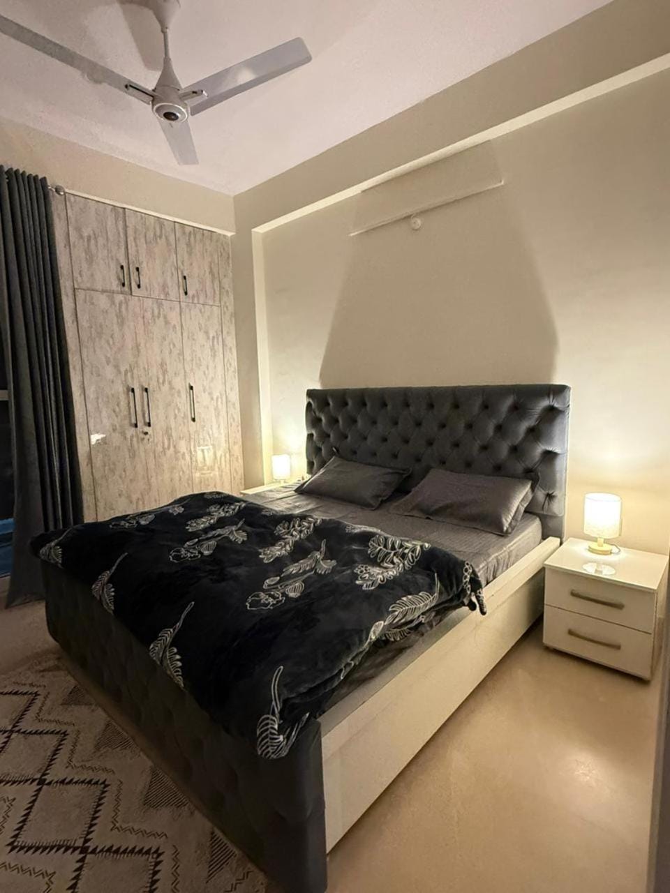 Twilight Apartment in Dehradun