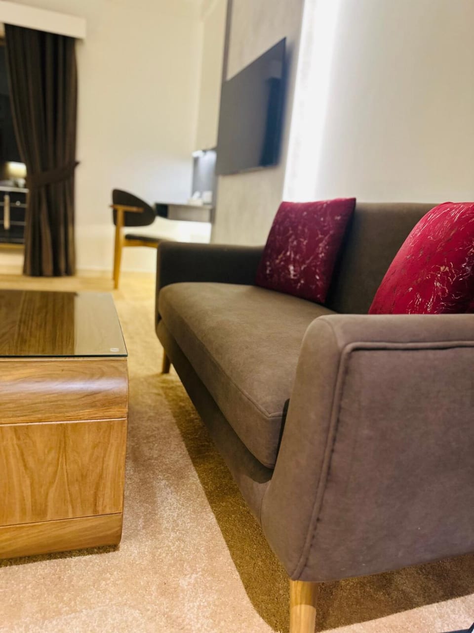 TV and multimedia, Seating area