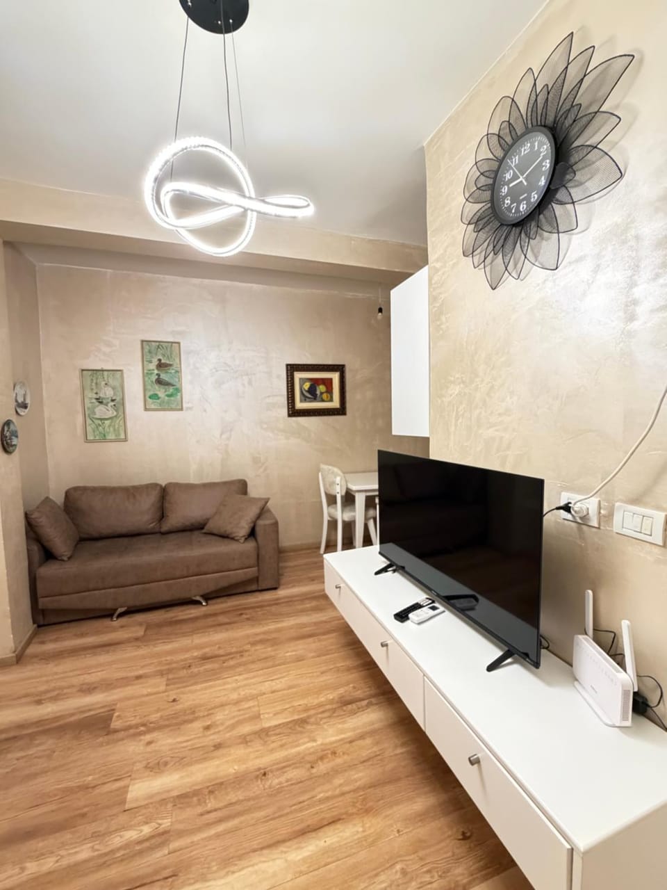 Luxury Apartment 3 near Square 21 Apartment in Tirana