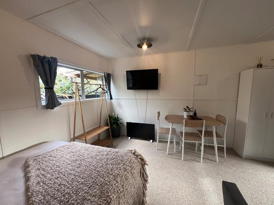 Greenlane Tuis Nest Apartment in Tasman District, Tasman, New Zealand