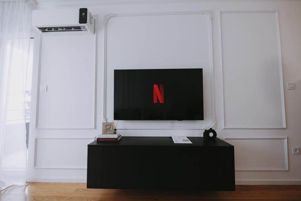 Communal lounge/ TV room, Activities, TV and multimedia, Evening entertainment, internet