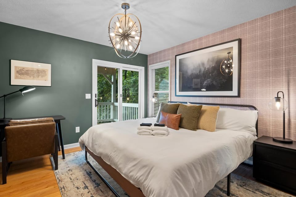 Bed, Bedroom