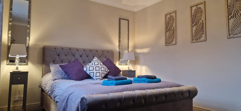 Bed, Bedroom