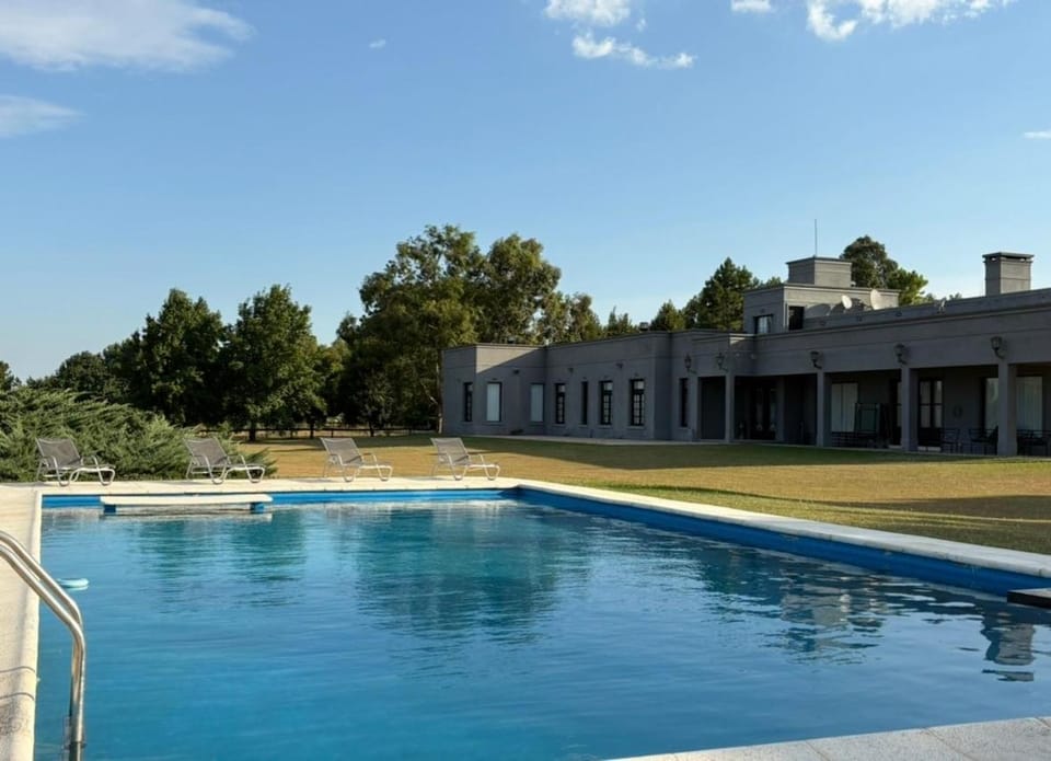 Villa de la Cruz House in Buenos Aires Province