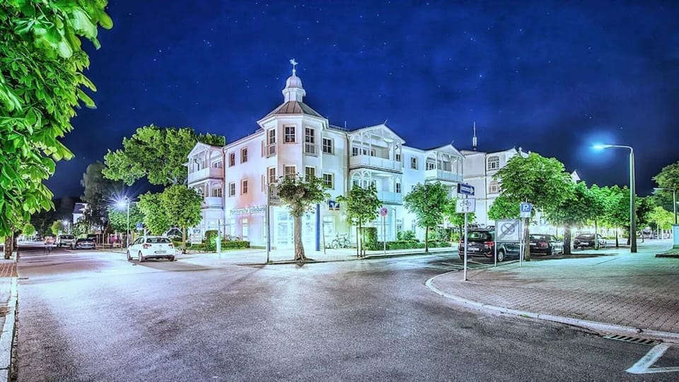 Property building, Night