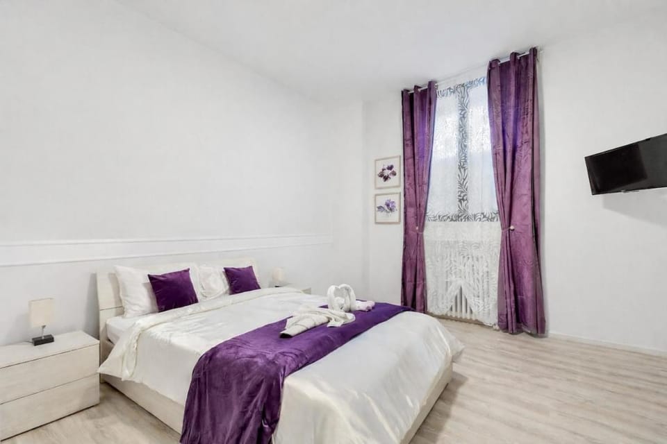 Group-friendly flat 10 minutes from the stadium Wifi Pet Apartment in Milan