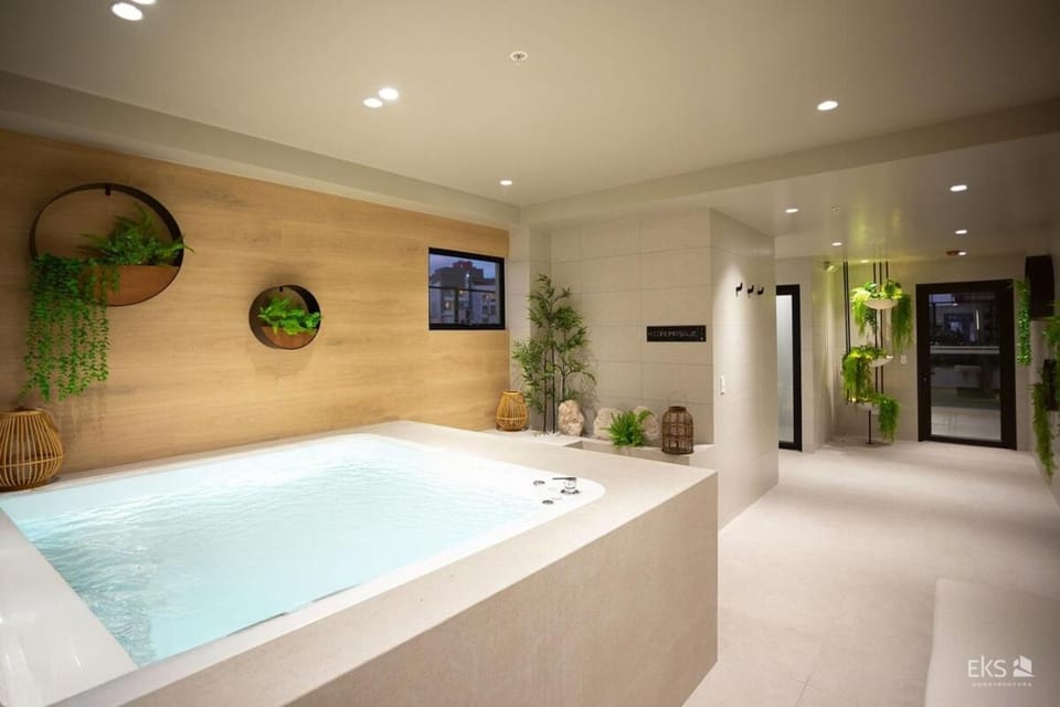 Hot Spring Bath, Hot Tub, Sauna