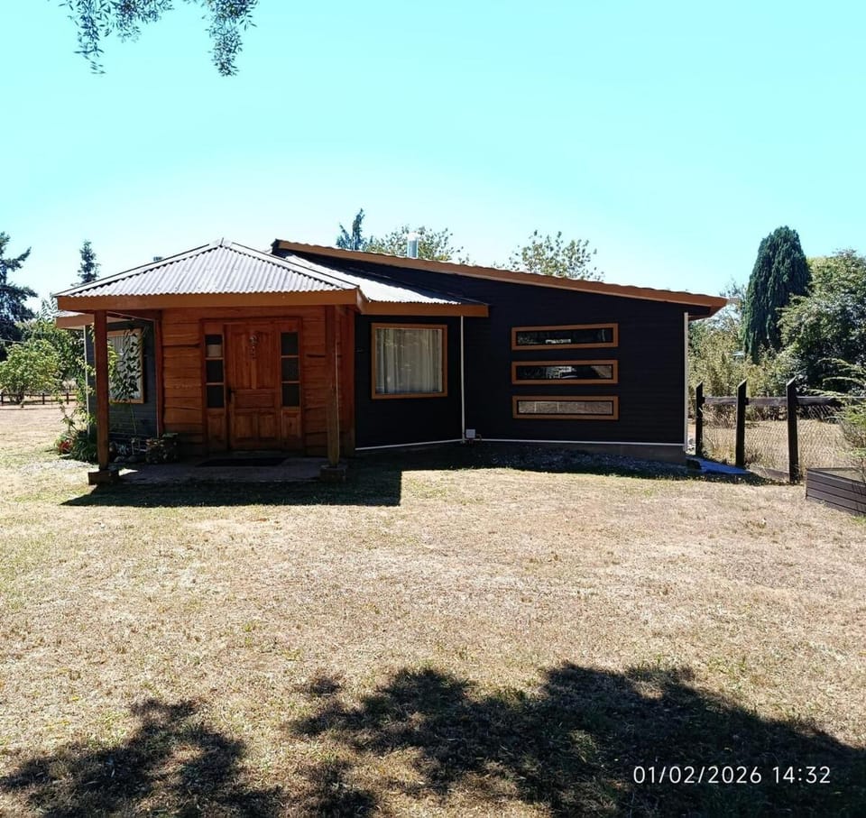 Large house in Cuyán House in Los Ríos, Chile