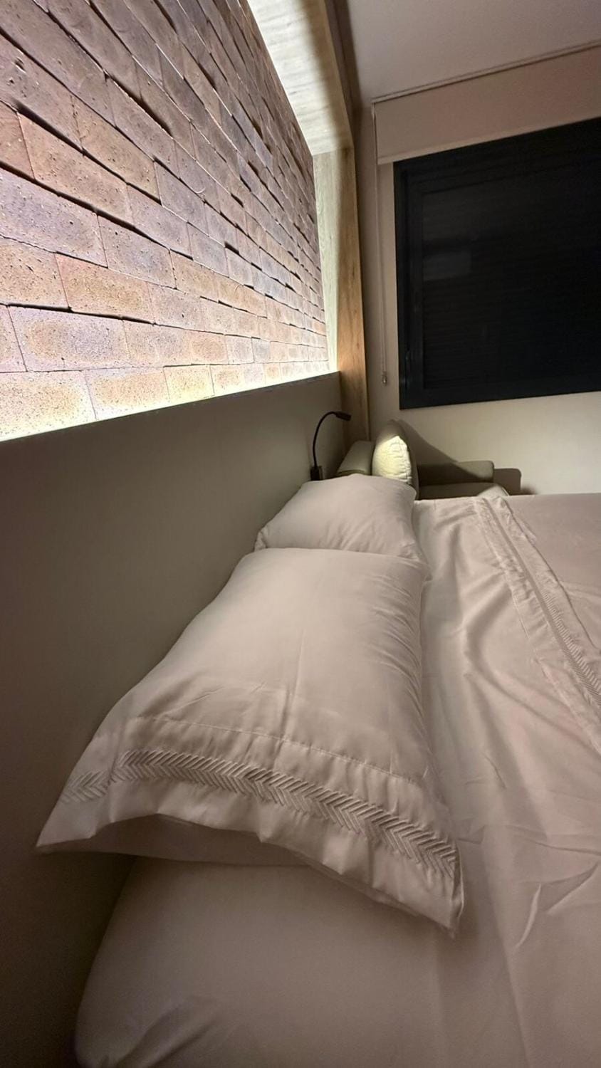 Modern Studio Lucas by Yoo Apartment in Porto Alegre
