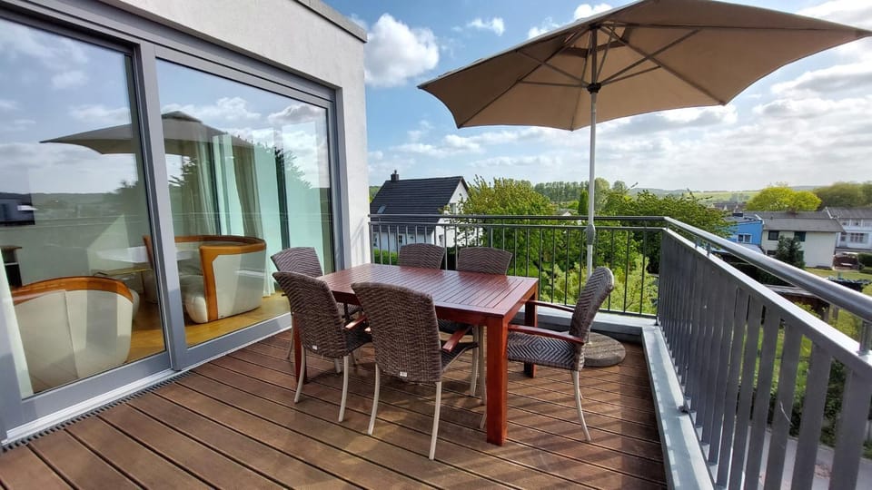 View (from property/room), Balcony/Terrace