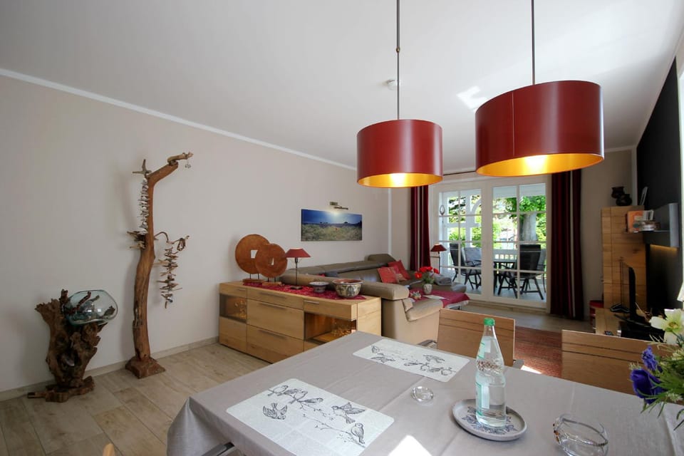 Balcony/Terrace, Living room, Seating area, Dining area