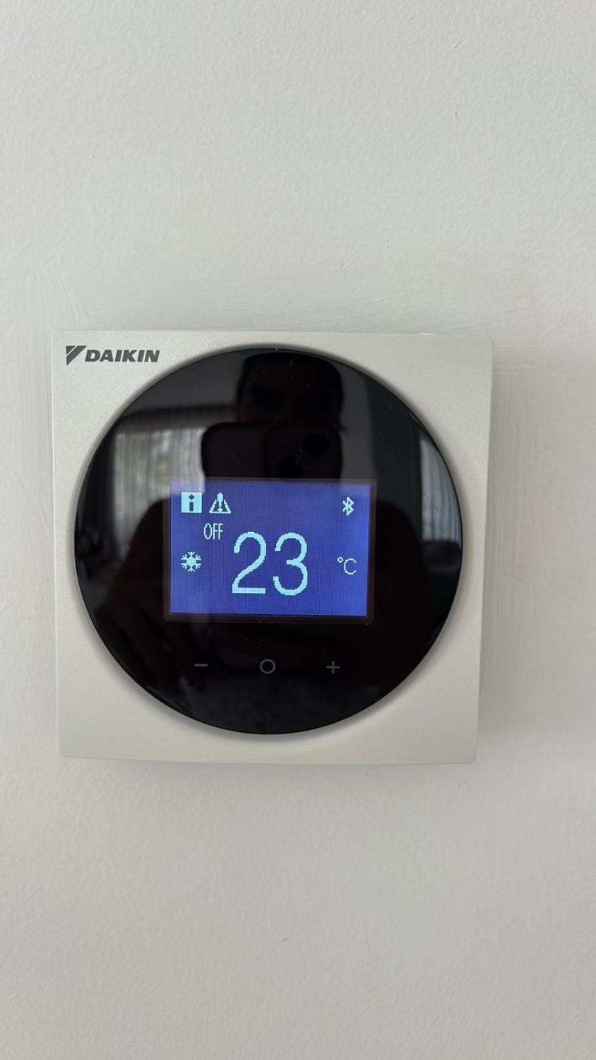 Living room, Bedroom, air conditioner
