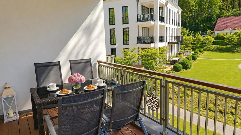 Balcony/Terrace, Dining area