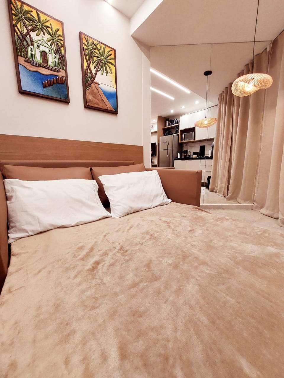 Bed, Living room