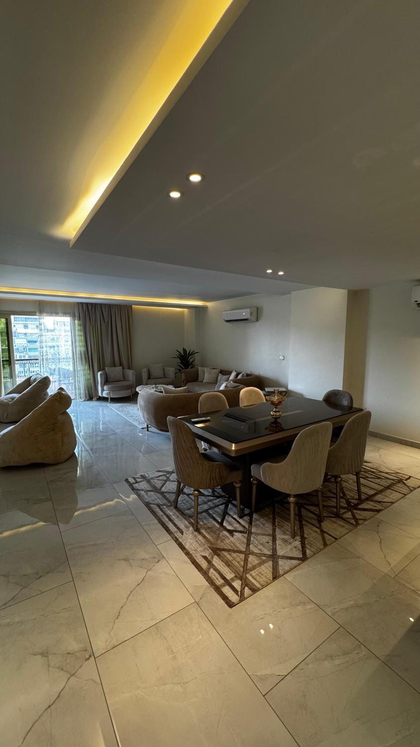 شقه بالمهندسين ميدان اسوان Apartment in Egypt