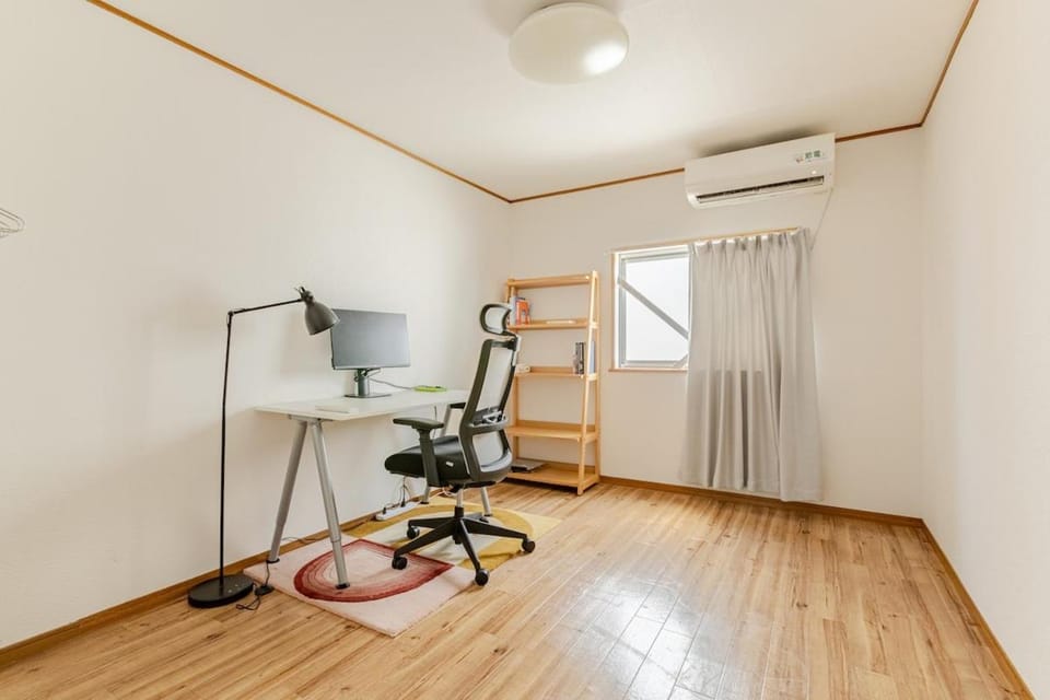 Kita House - Spacious 3-Bedroom Apartment near Umeda Apartment in Osaka