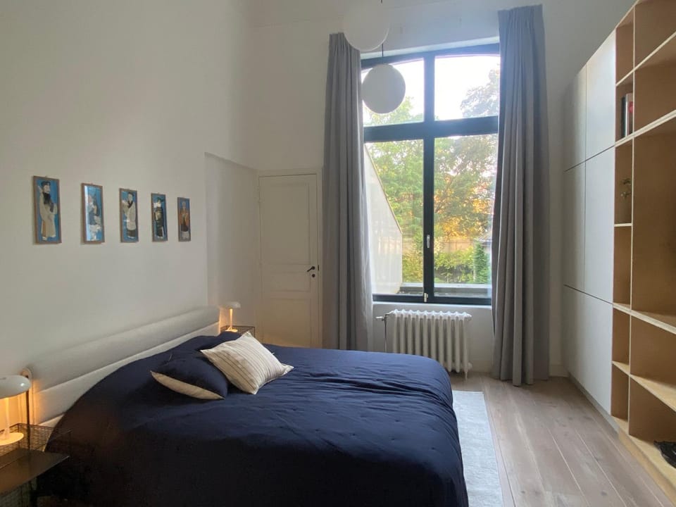 Photo of the whole room, Bedroom, Inner courtyard view