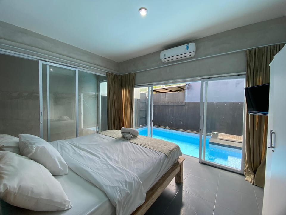 Bed, Bedroom, air conditioner