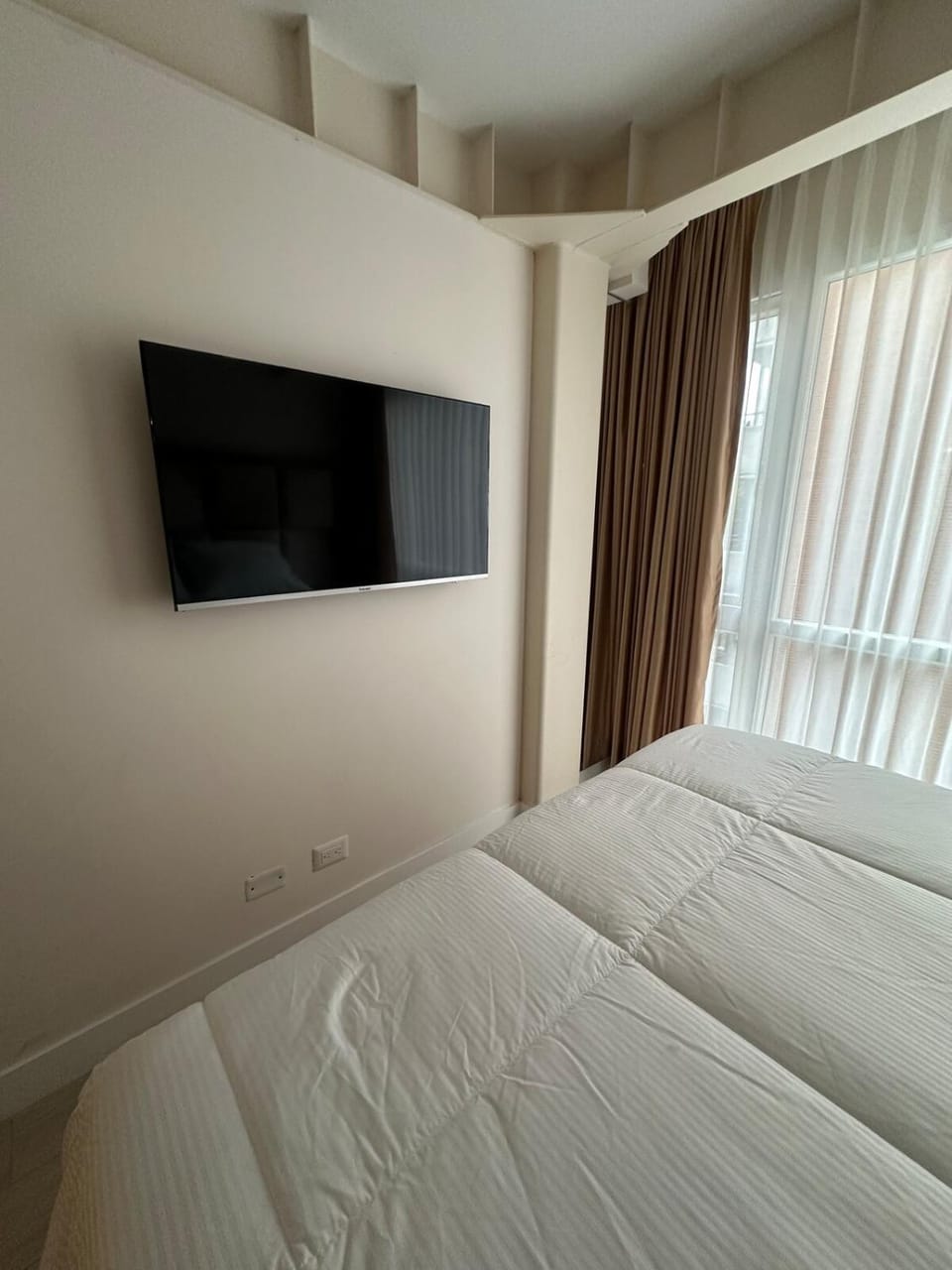 Elegant 1-Bedroom Apartment with Coworking Space Apartment in Bogota