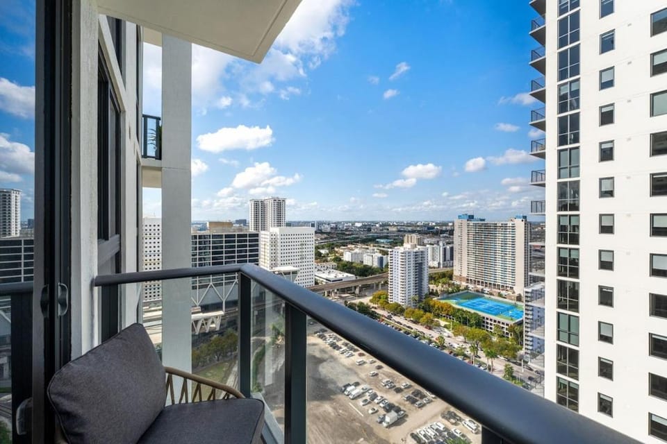 Crosby Miami WTC 1BR 1BA Chic Flawless New #2913 Apartment in Miami