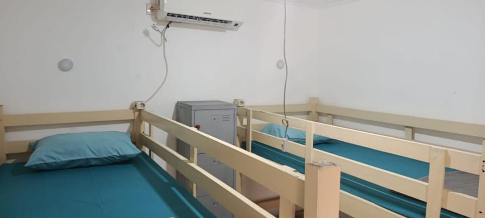 Bed, Bedroom, bunk bed, air conditioner
