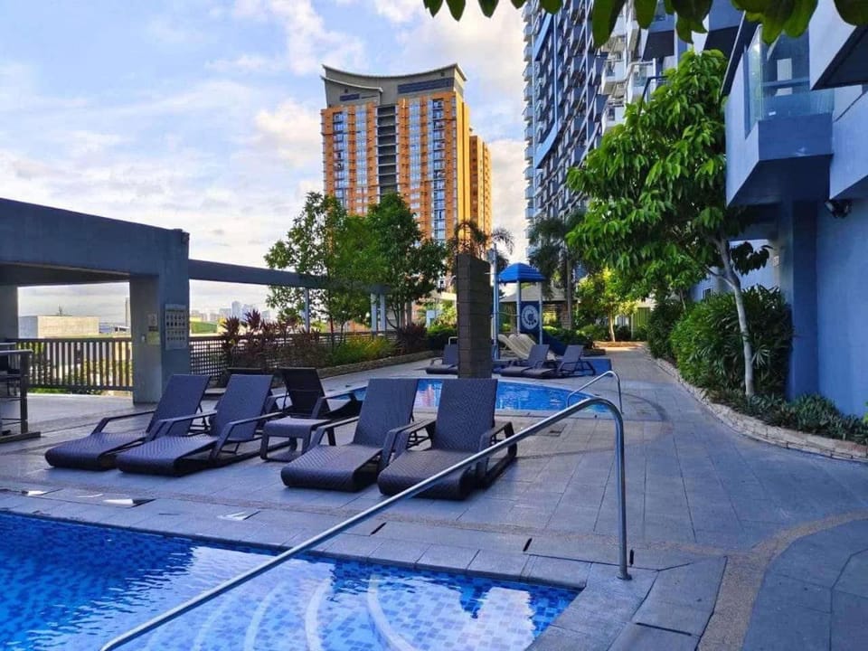 Pool view, Swimming pool