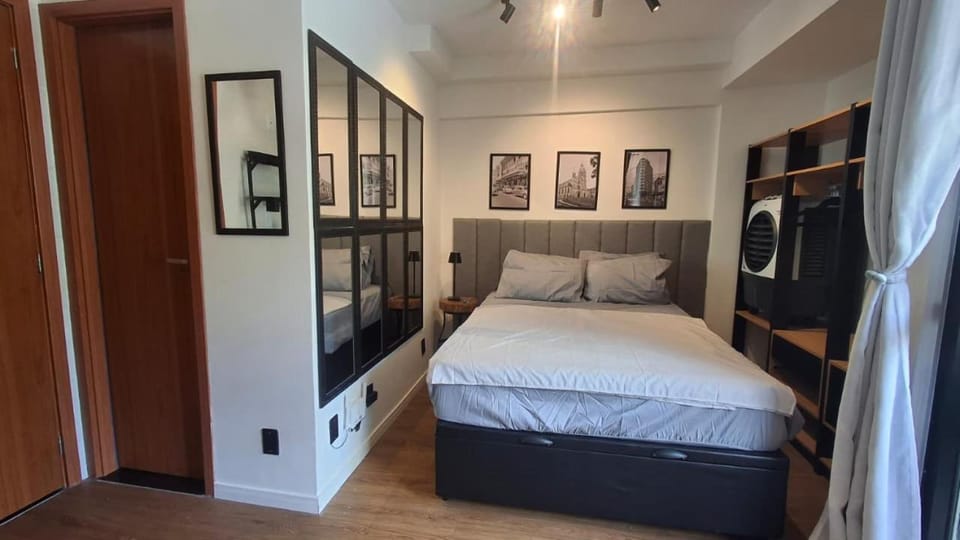Bed, Photo of the whole room, wardrobe